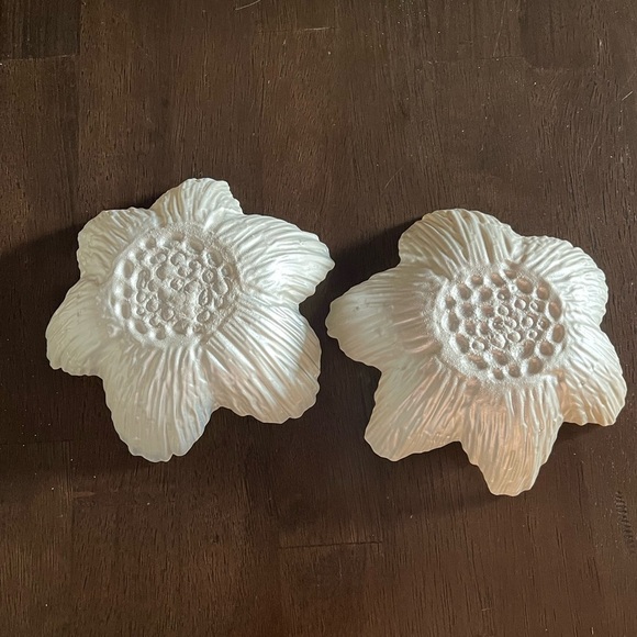 New 2 Dish Set Akcam Flower Pearl Glass Bowls 6”x2” Hand Painted in Turkey - Picture 2 of 10